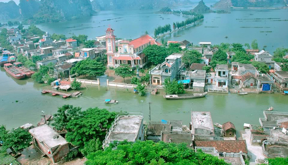 Kenh Ga, Floating Village in Ninh Binh, Vietnam