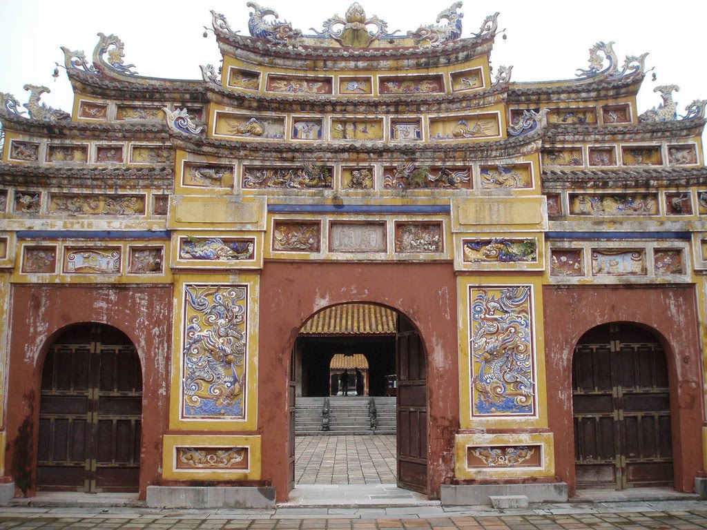 Gateway of Thiemn Mieu Temple.