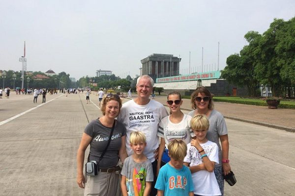 ba dinh square family tour in vietnam