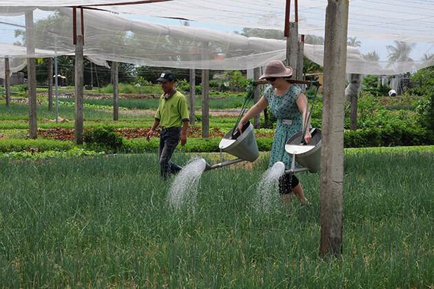 experience farming activities in hoi an