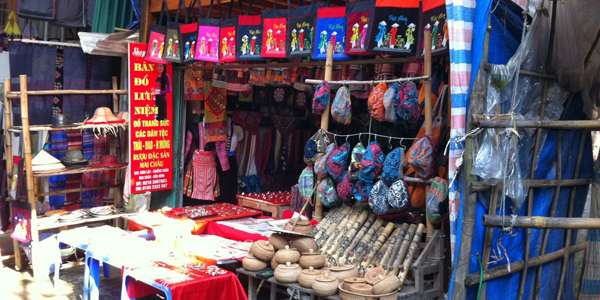 A stalls in Mai Chau market