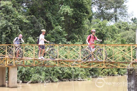 Cycle to Koh Dach Village