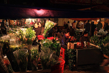 Flower Market - Vietnam culinary tours