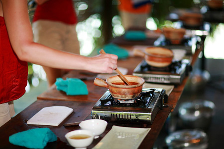 Cooking class in Tra Que