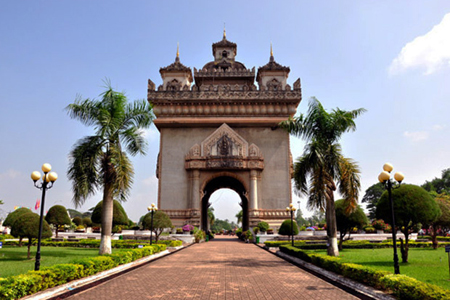 Patuxay Monument