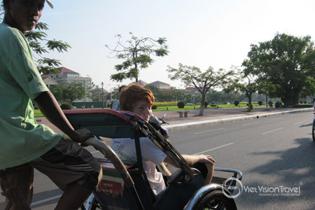 Cyclo in Phnom Penh 