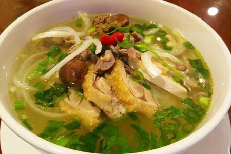 Pho Ga - Noodle Soup with chicken