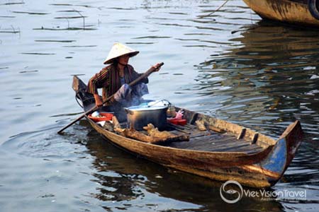Life on the Tonle Sap Lake floating Village
