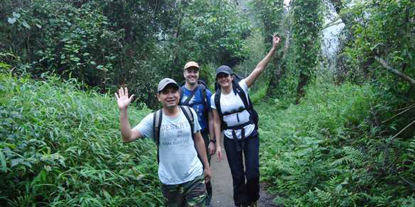 Trekking through the lush forests in Cuc Phuong National Park