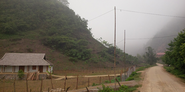 Way to Hang Kia village