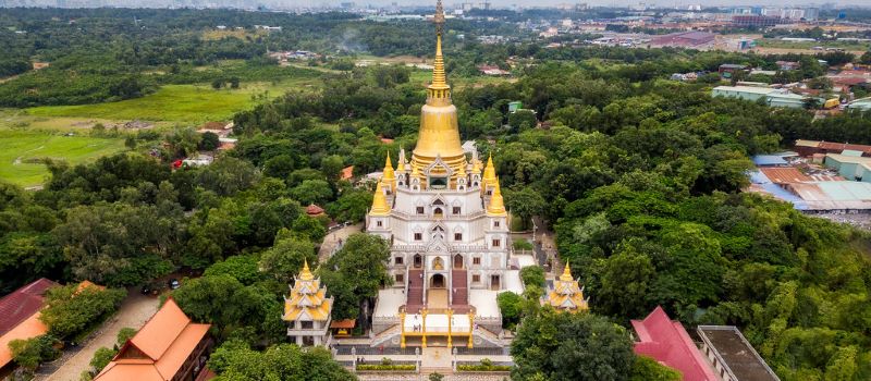 buu long pagoda from above