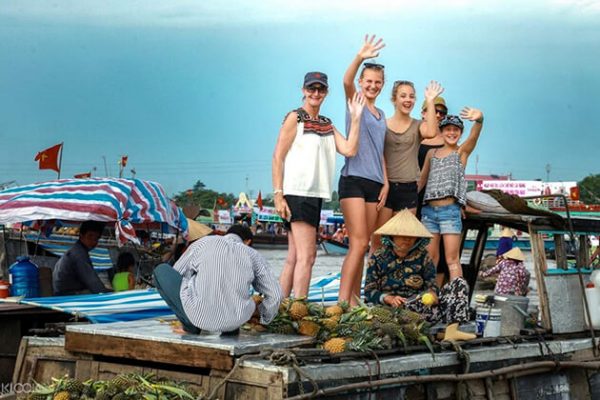 cai be floating market 5-day family tour in vietnam