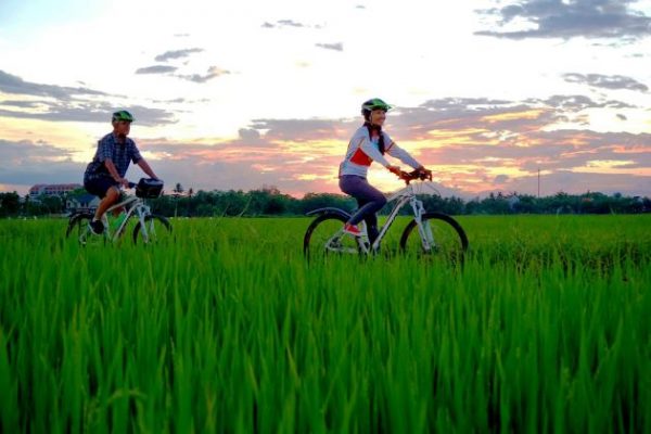 Cycling in hoi an honeymoon - Vietnam vacation