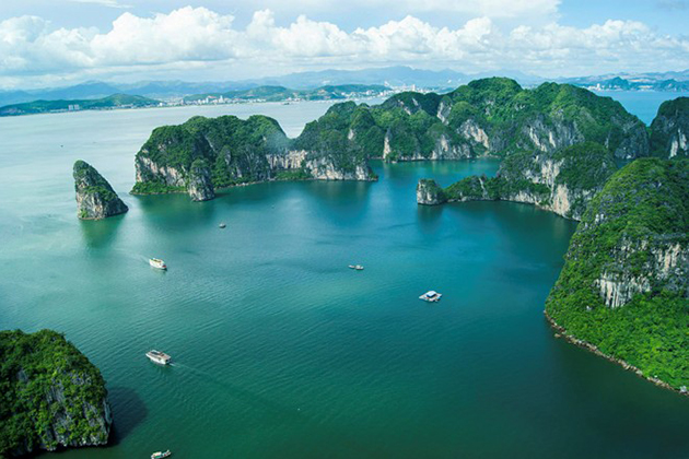 halong bay seaplane tour