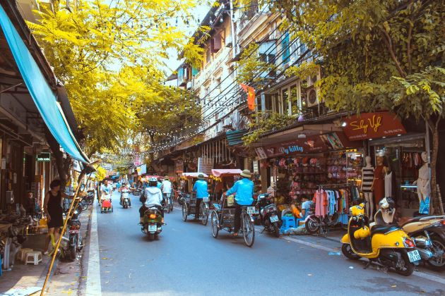 hanoi honeymoon package in hanoi old quarter