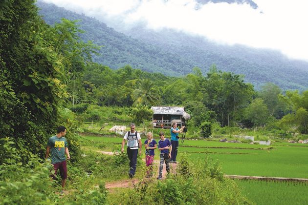 hiking in pu luong nature reserve