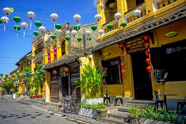 hoi an ancient town for vietnam family tour
