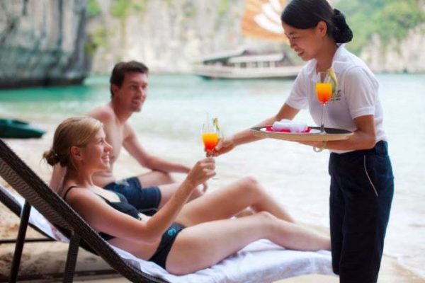 honeymoon package in halong bay vietnam