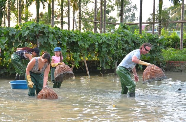 join in local farming in dong trieu village