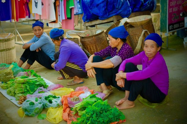 pho doan market - vietnam tour packages