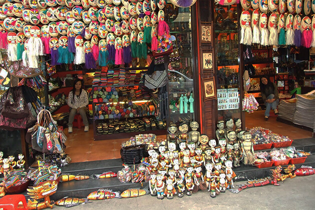 puppet store at hanoi old quarter