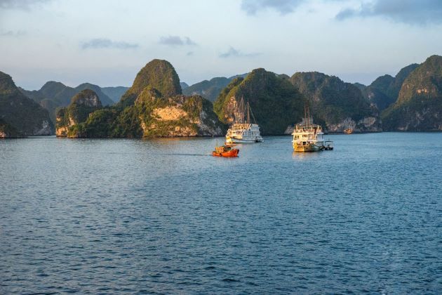 Stunning view of Halong Bay shore excursion