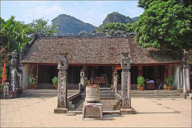 the temple of Vietnam king in ninh binh