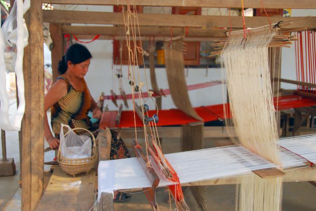 traditional weaving at ban phnom village