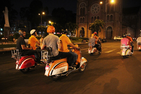 Ho Chi Minh City City Excursion: Saigon after Dark By Vespa - 4 Hours - Vietnam Vacation