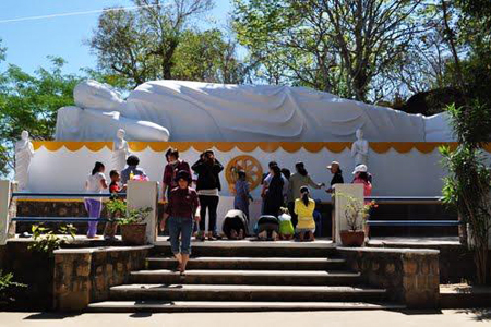 Reclining Buddha in Niet Ban Tinh Xa