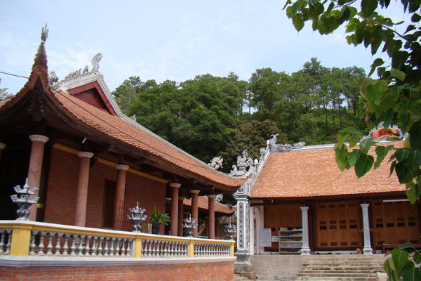 Ham Long Pagoda