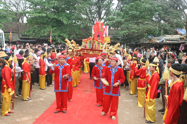 Song Temple Festival - Thanh Hoa - Vietnam Vacation