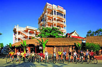The Long Hotel Ninh Binh
