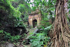 Tram Pagoda in Hanoi