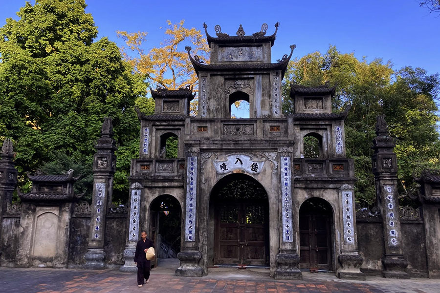 Vietnam Pagodas