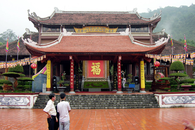 Yen Tu Pagoda