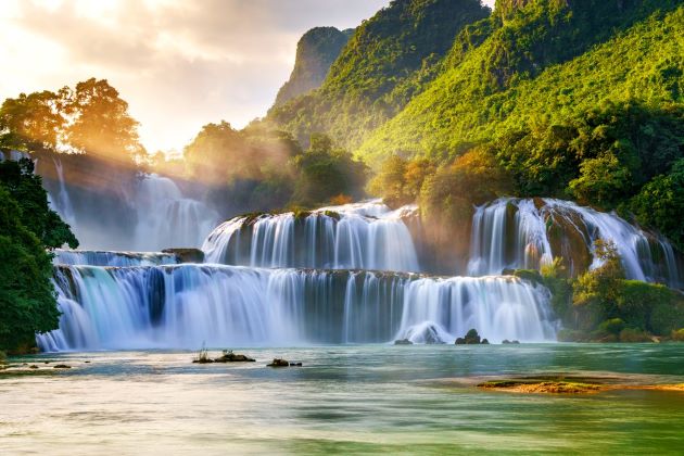 ban gioc waterfall in cao bang province vietnam