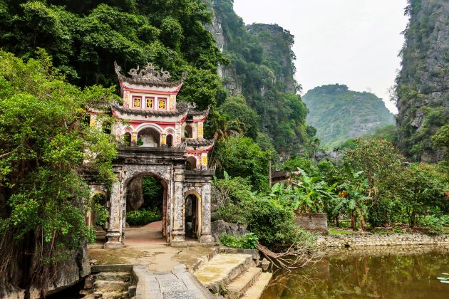 bich dong pagoda history