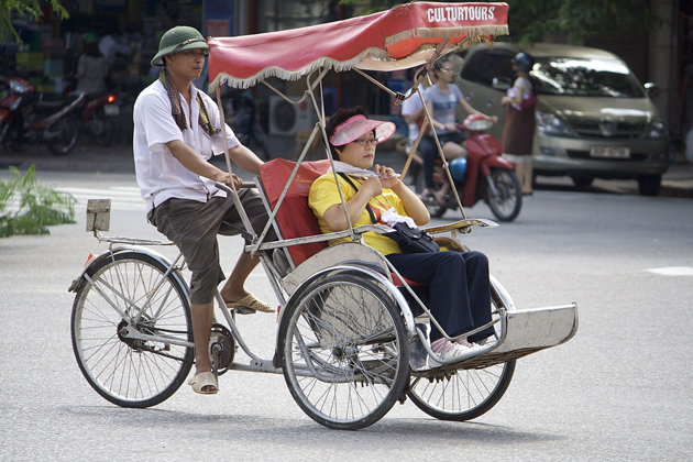 cyclo in vietnam