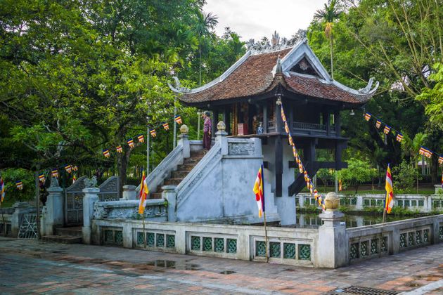 the architecture of one pillar pagoda