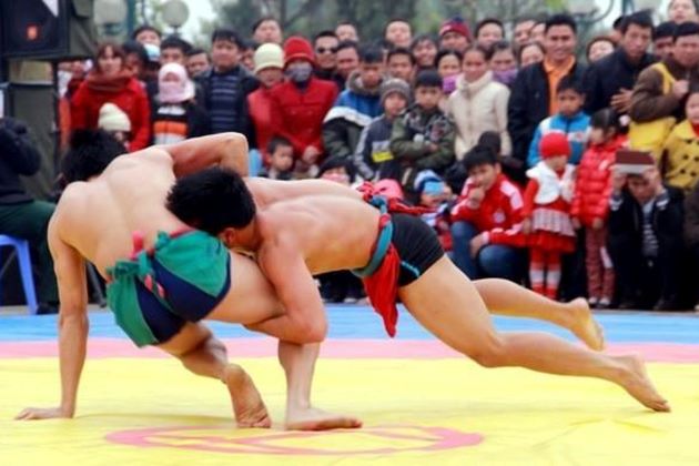 vietnamese martial arts at lieu doi wrestling festival