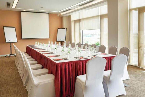 Ibis Saigon South Hotel Ho Chi Minh City Vietnam Vacation - 