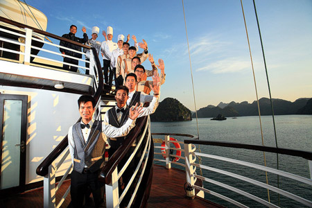 Image Halong Cruise - Crew