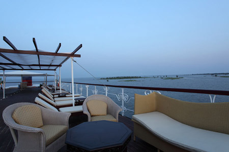 Jayavarman Cruise – Sundeck