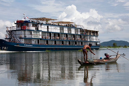 Jayavarman Cruise