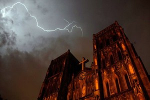 Thunder and lighting in Hanoi