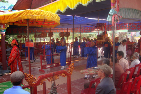 Tiến Thảo Ceremony