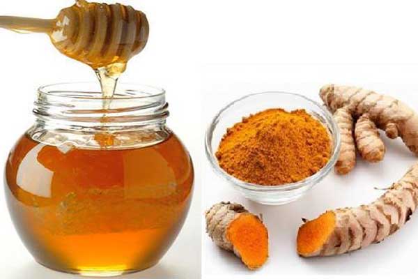 Tumeric combines with honey to cure stomach pain