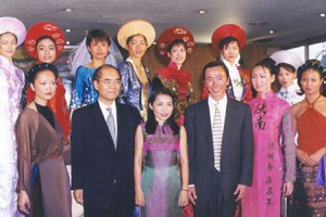 ao-dai-in-paris