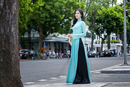 blue ao dai